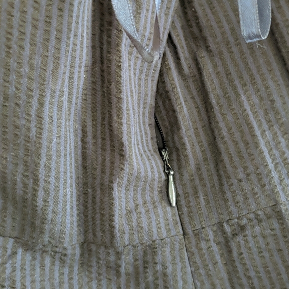 🖤 Seersucker Sleeveless Dress 🖤 - Picture 14 of 14